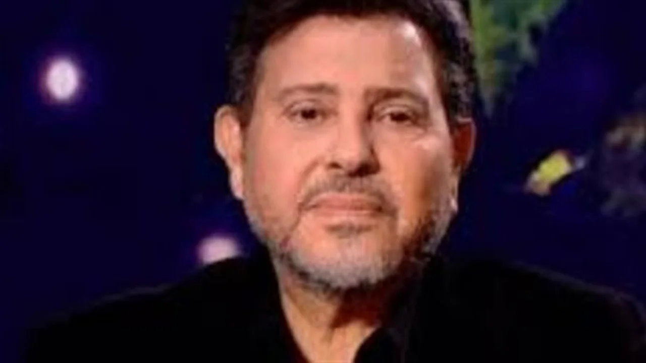 تحسن طبي طفيف.. استقرار ملموس في حالة أمير الغناء بفرنسا